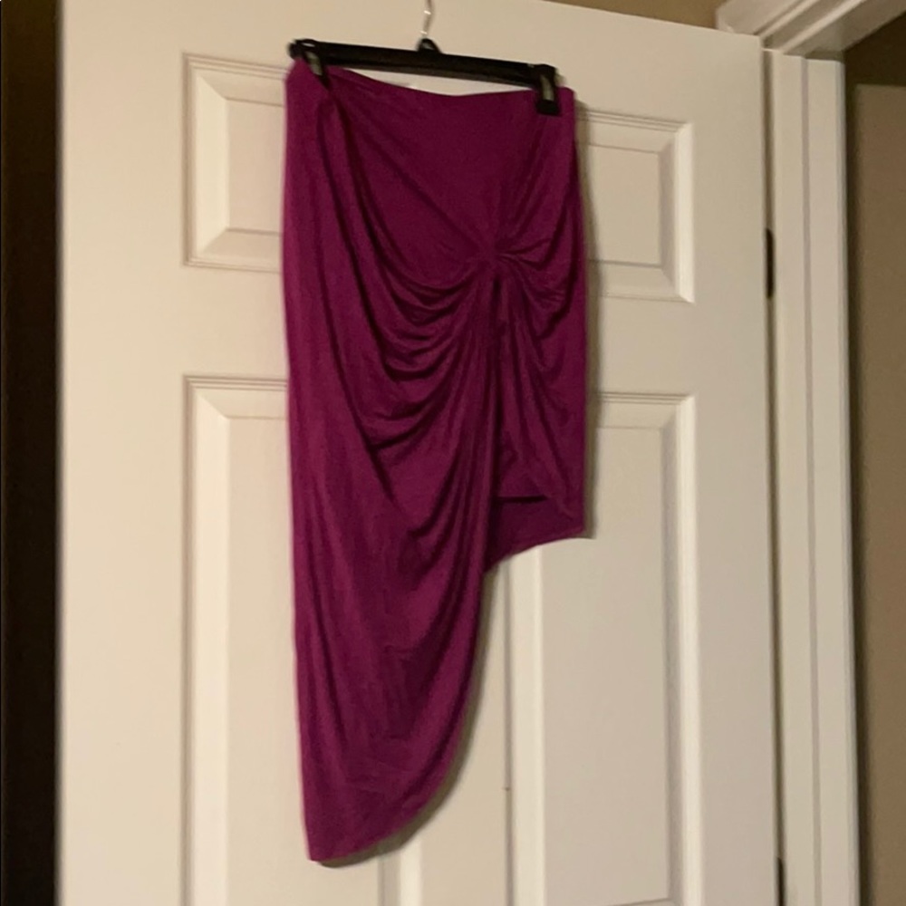 Asymmetrical skirt